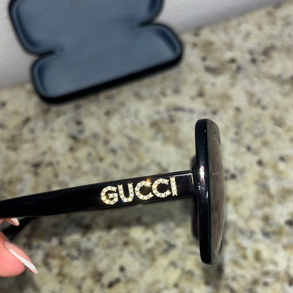 Gucci GG0418S Sunglasses main image 4